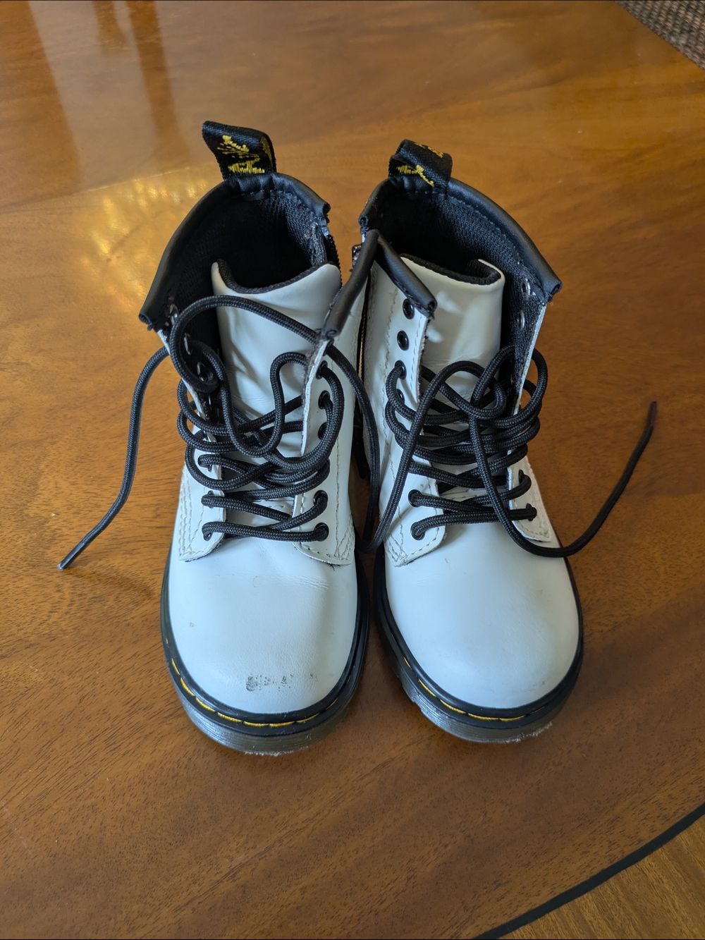Dr. Martens Kids White Lace-Up Boots Size US 7